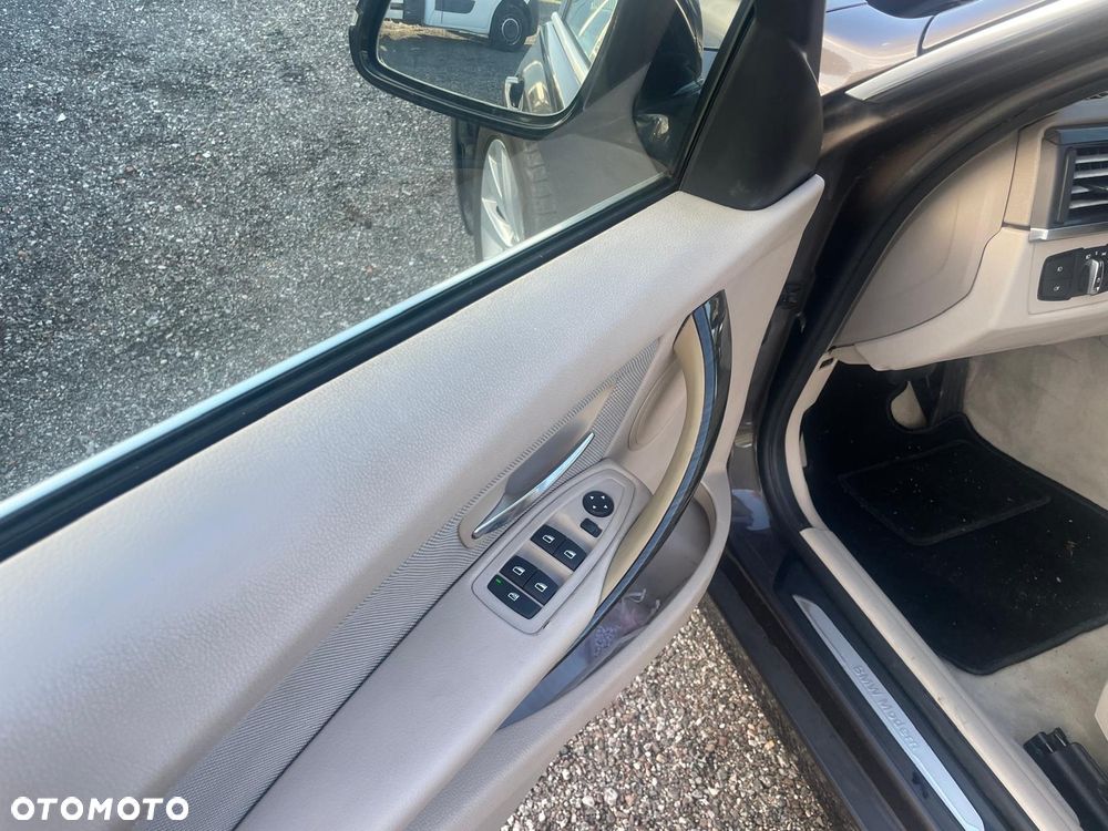 BMW Seria 3 - 18