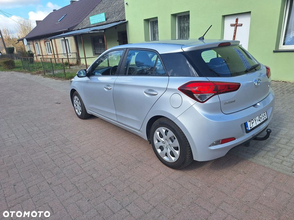 Hyundai i20 blue 1.2 Classic - 5