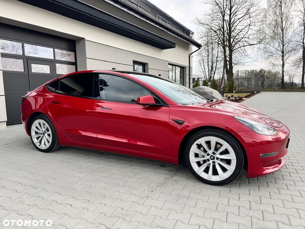 Tesla Model 3 - 7