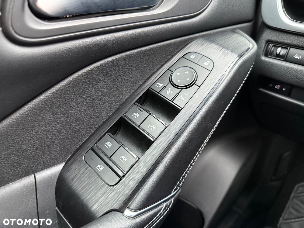 Nissan Qashqai 1.3 DIG-T N-Connecta DCT - 20