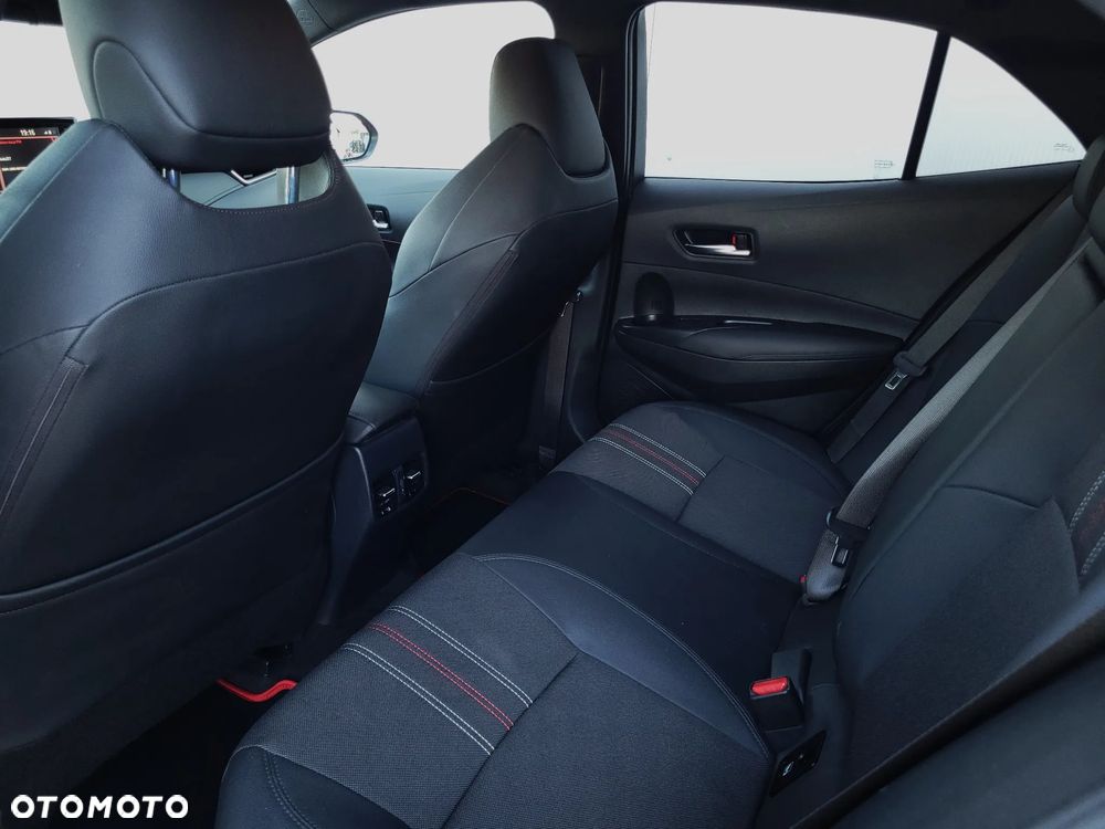 Toyota Corolla 1.8 Hybrid GR Sport - 14