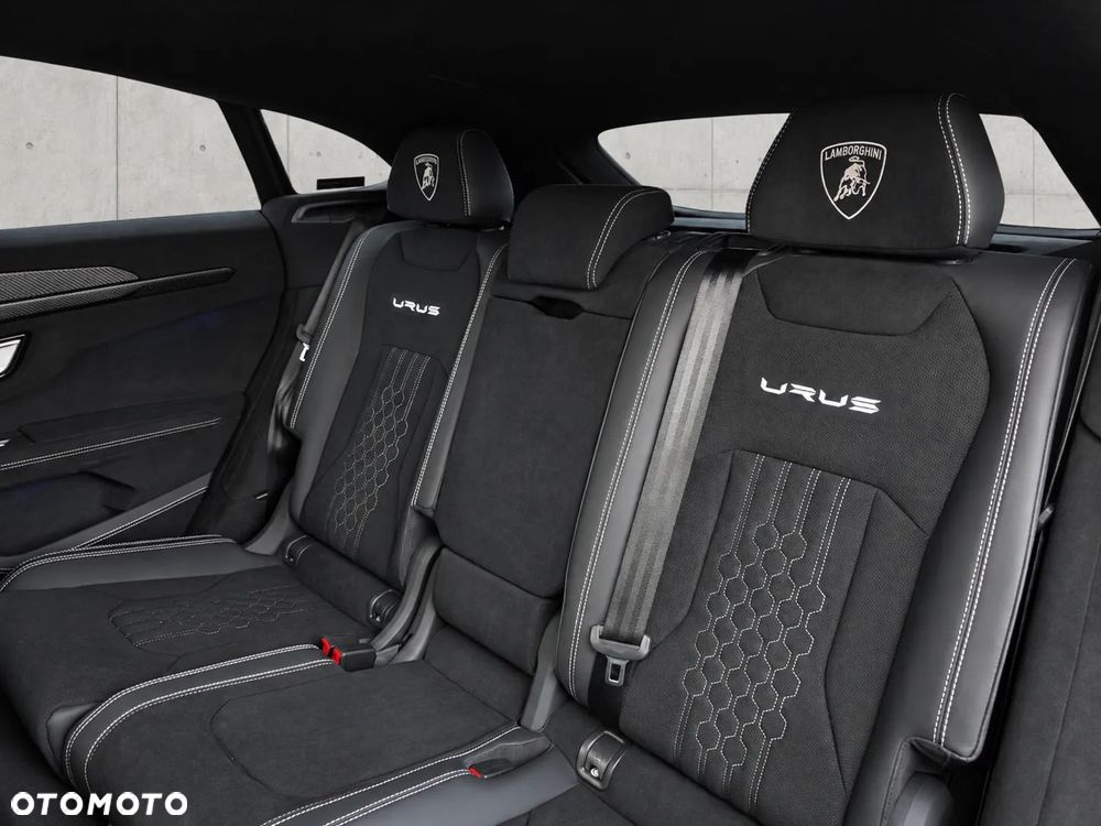 Lamborghini Urus - 17