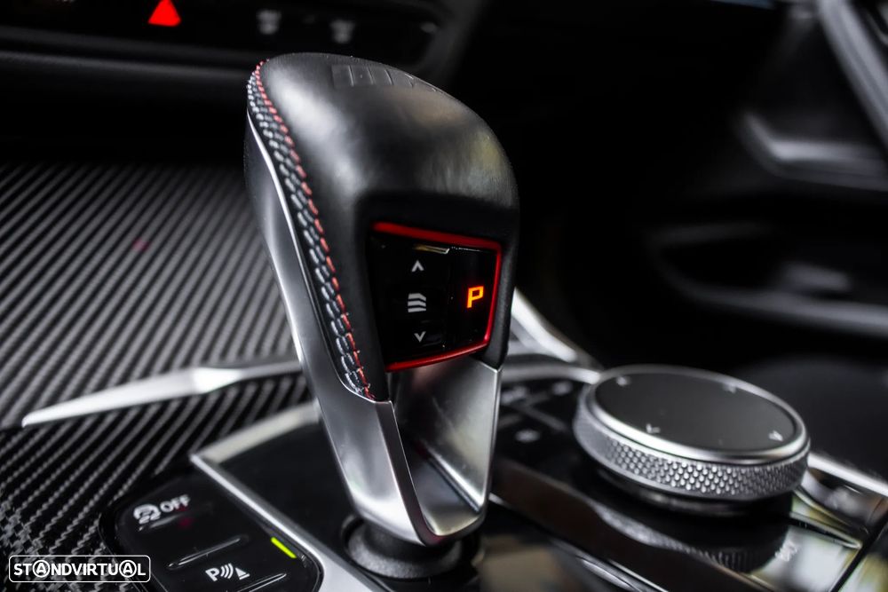 BMW M2 Auto - 26