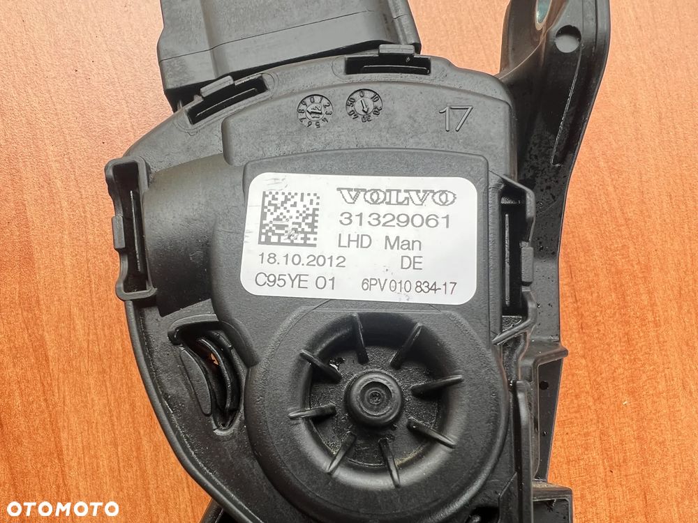 POTENCJOMETR PEDAŁ GAZU VOLVO V60 31329061 - 3
