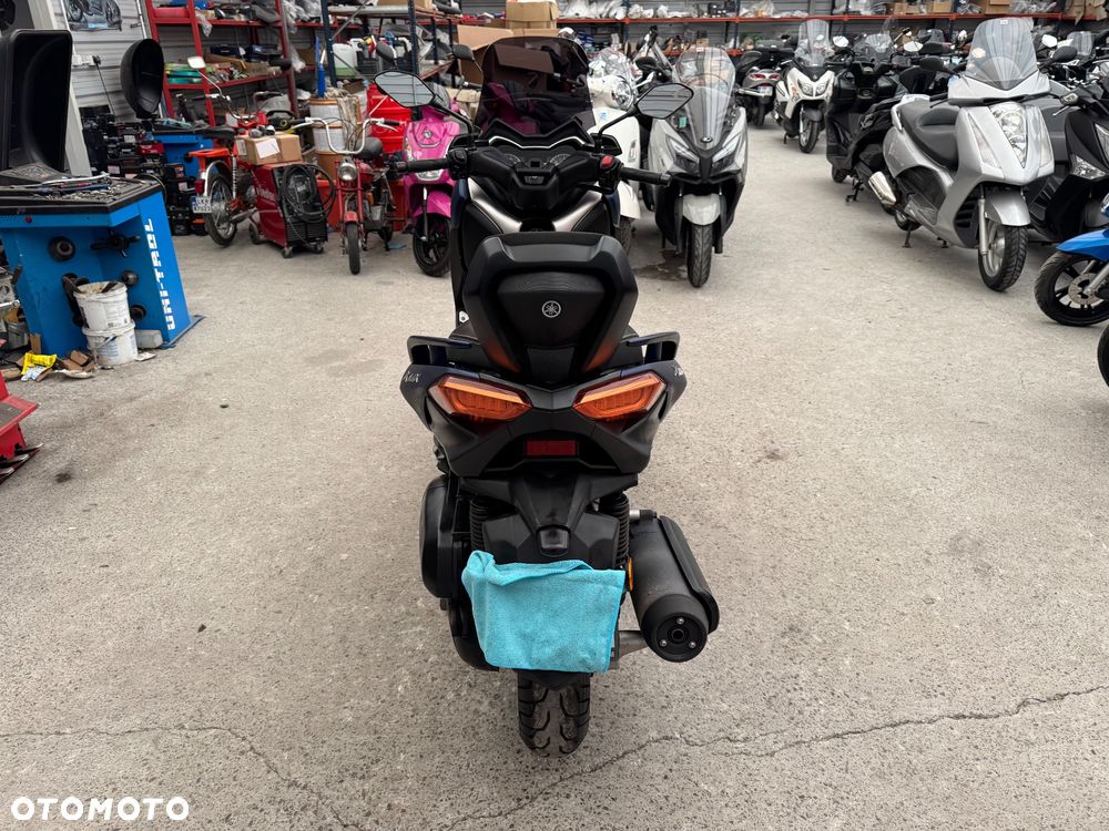 Yamaha X-max - 5