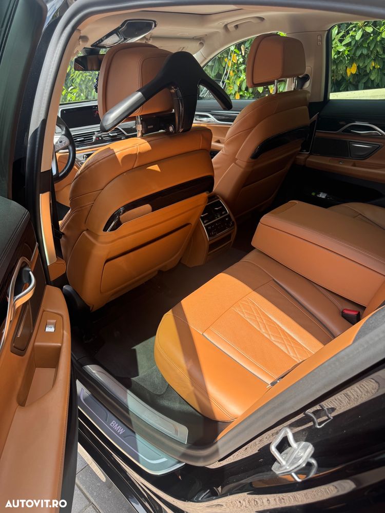 BMW Seria 7 740d xDrive - 14