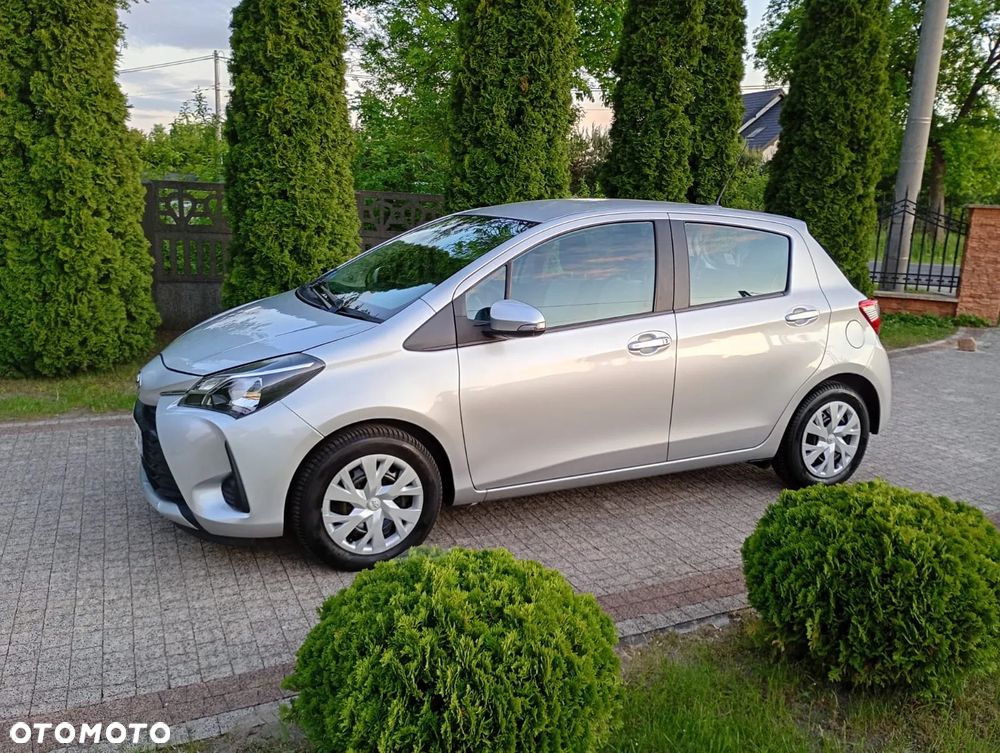 Toyota Yaris - 1