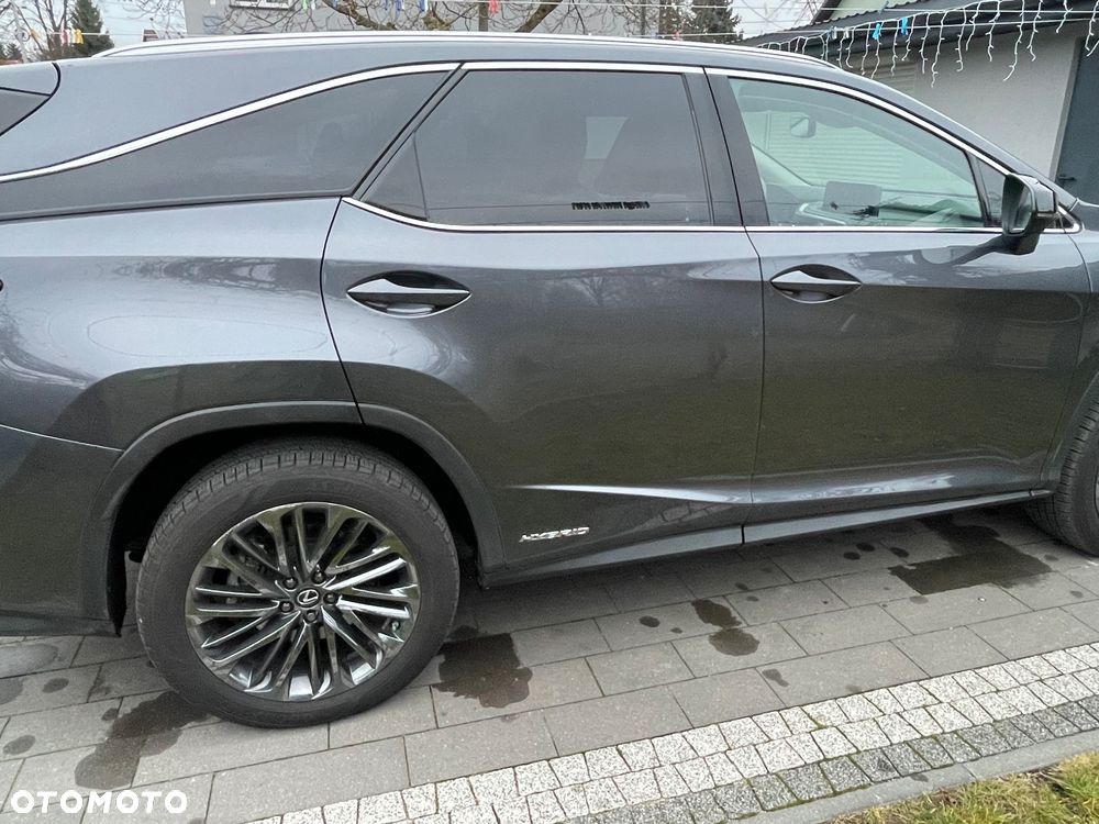 Lexus RX - 8