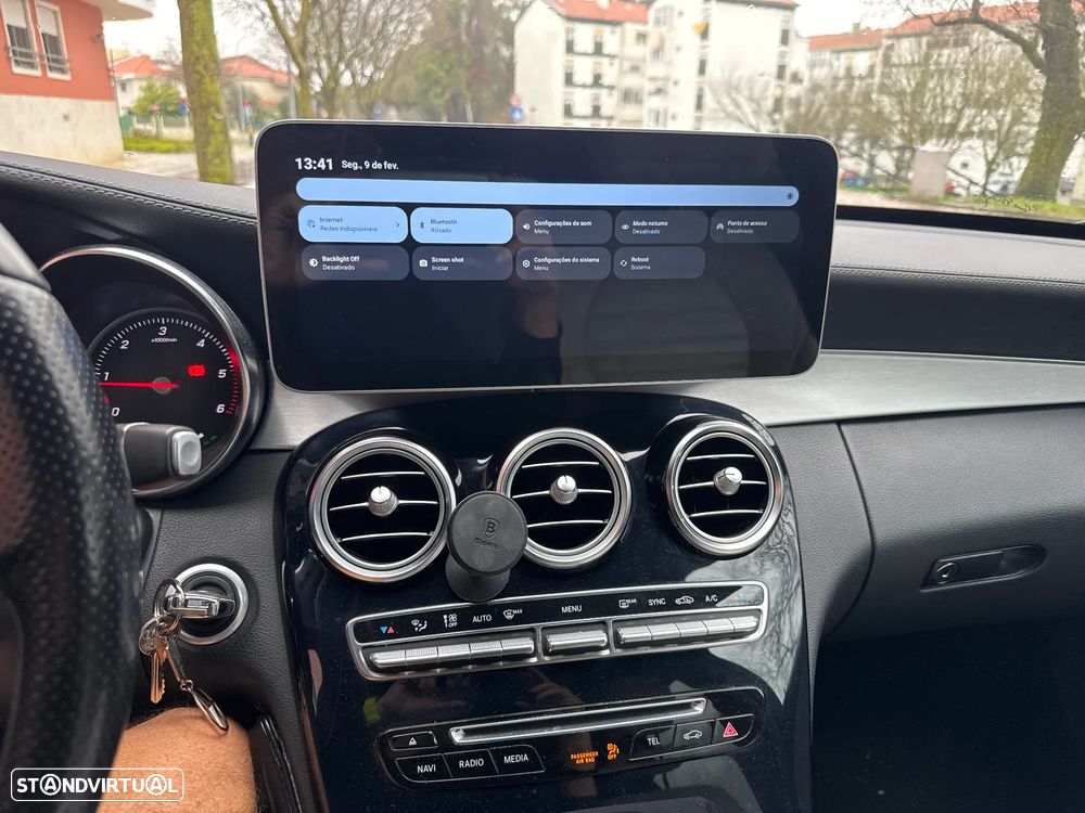 Mercedes-Benz C 300 h AMG Line - 10
