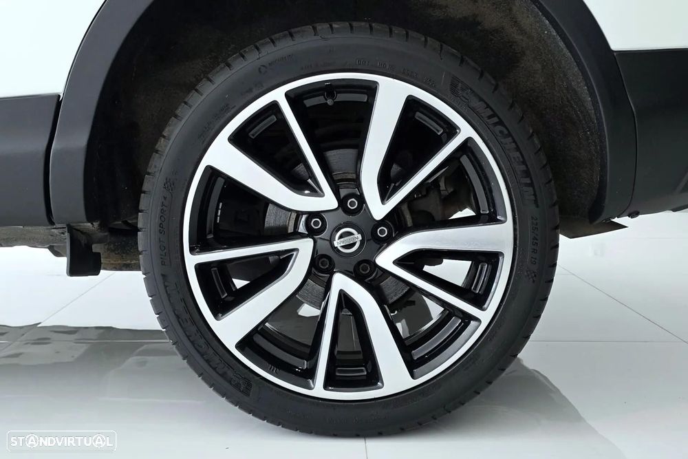 Nissan Qashqai 1.7 dCi N-Connecta - 23