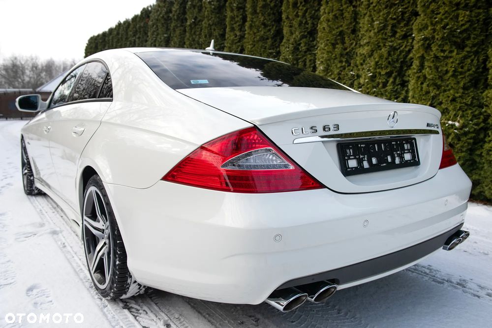 Mercedes-Benz CLS 63 AMG 7G-TRONIC - 15