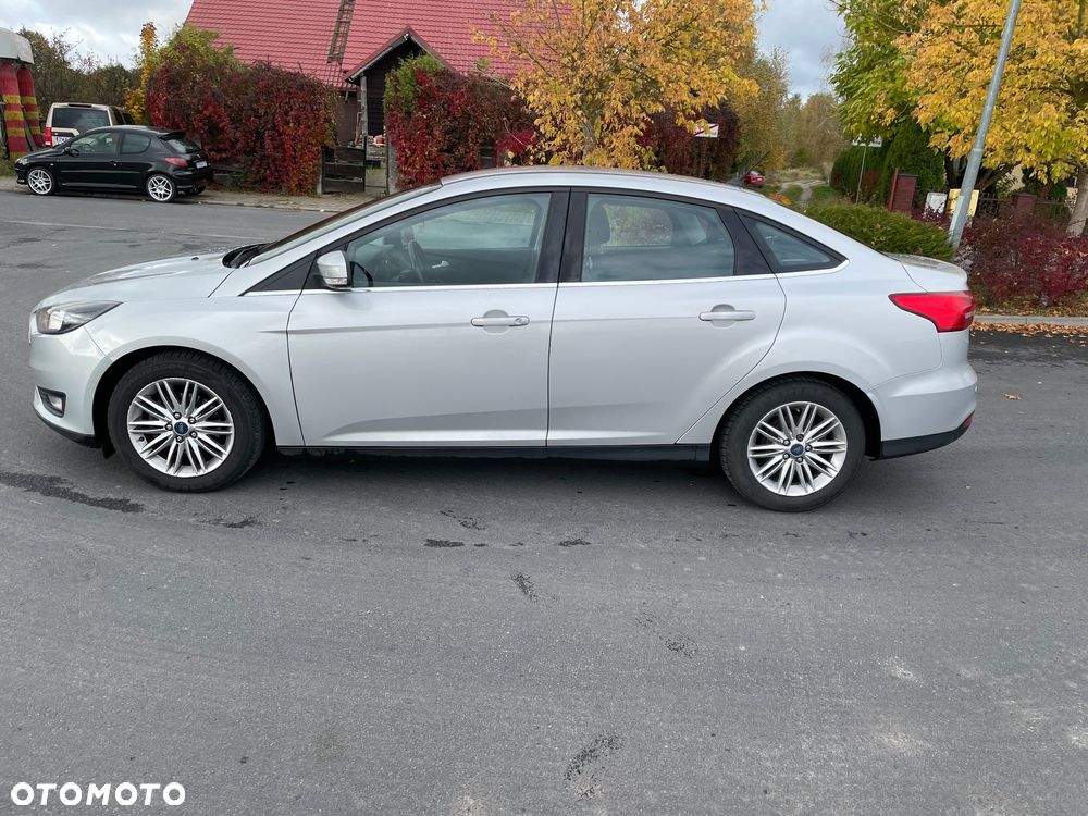 Ford Focus 1.6 Trend - 4