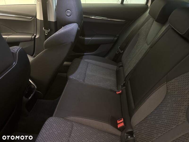 Skoda Octavia 2.0 TDI Style DSG - 19