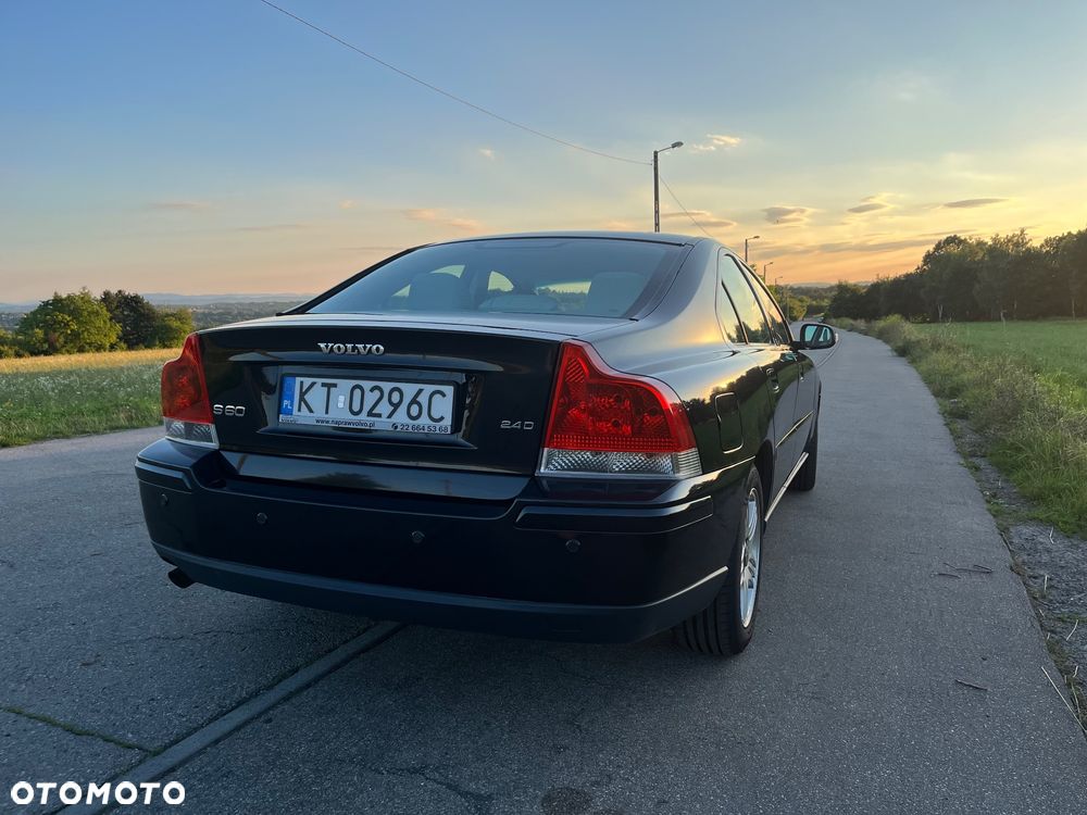 Volvo S60 2.4D Rubin - 4