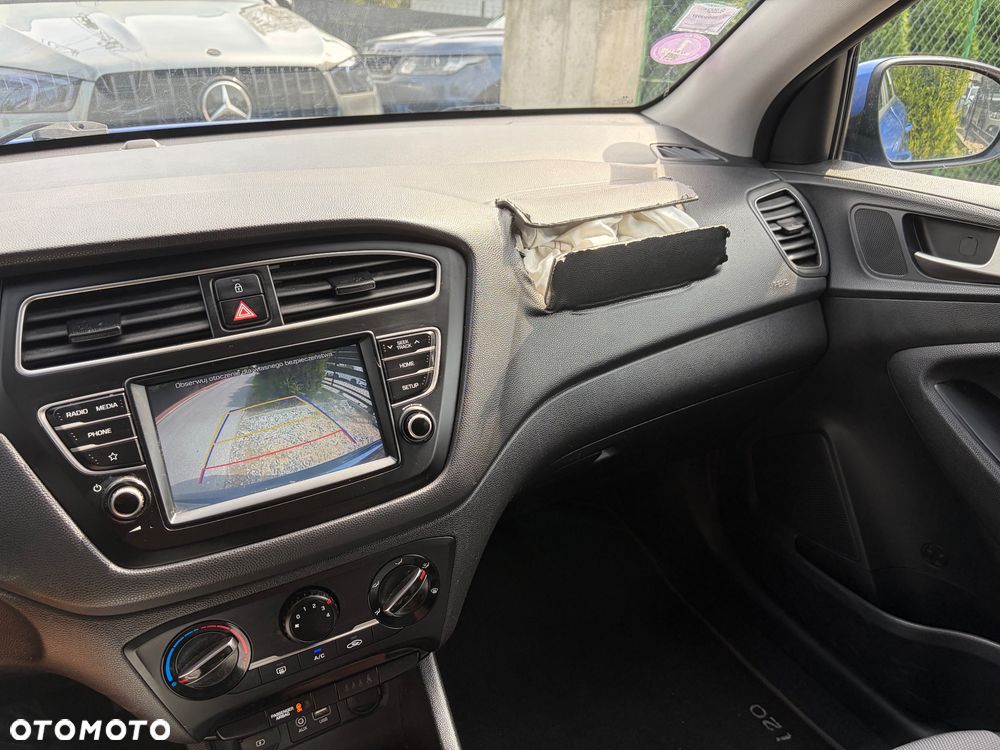 Hyundai i20 1.2 Passion Plus - 24