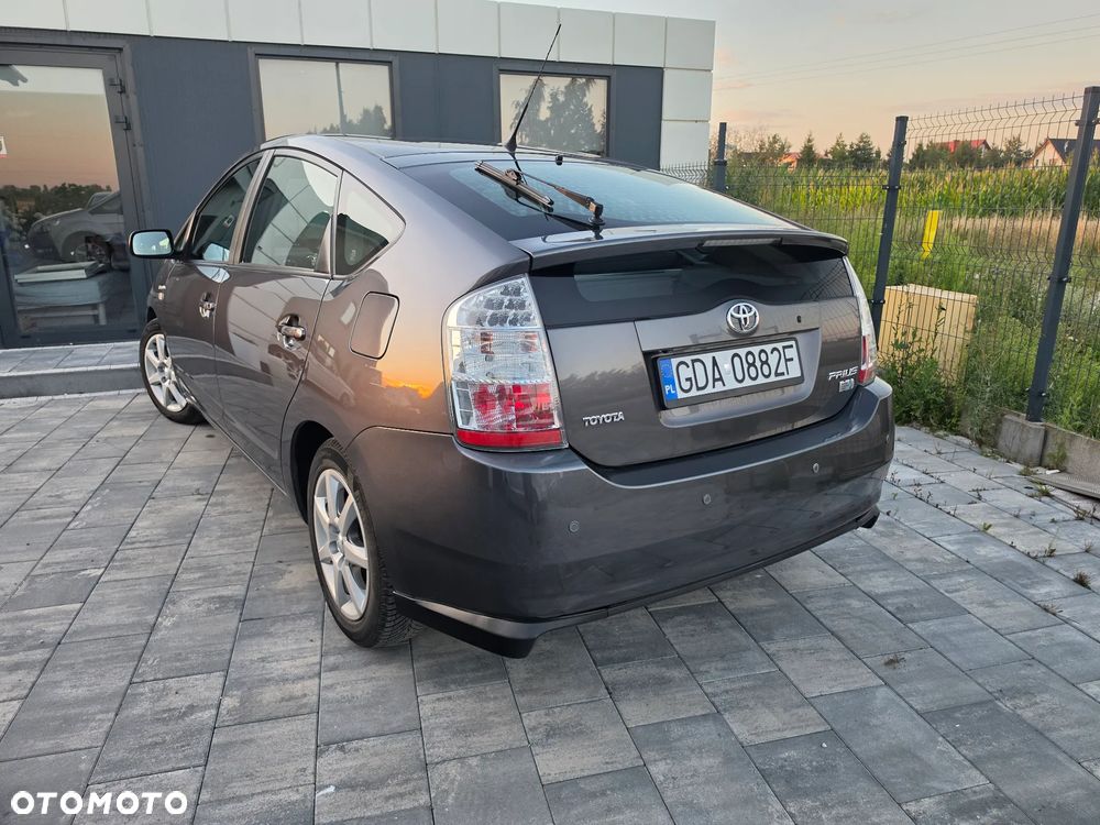 Toyota Prius - 27