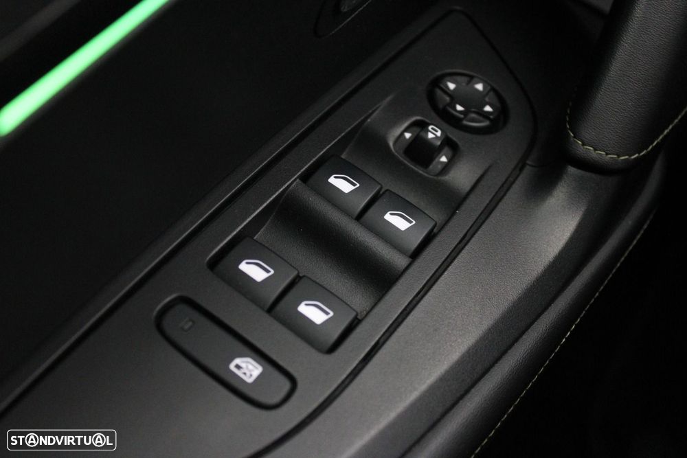 Peugeot e-2008 50 kWh GT Pack - 30