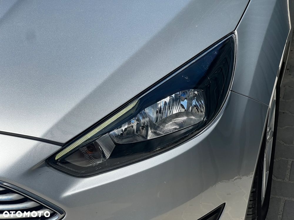 Ford Focus 1.5 TDCi Titanium PowerShift - 12