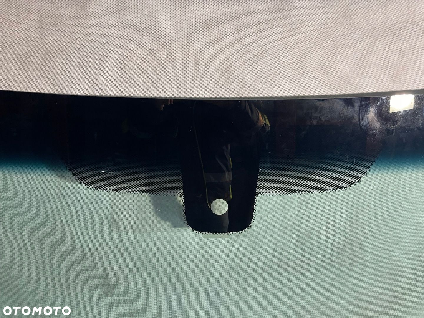 SZYBA PRZEDNIA MERCEDES SPRINTER W907 / W910 SENSOR PO 2018- - 2