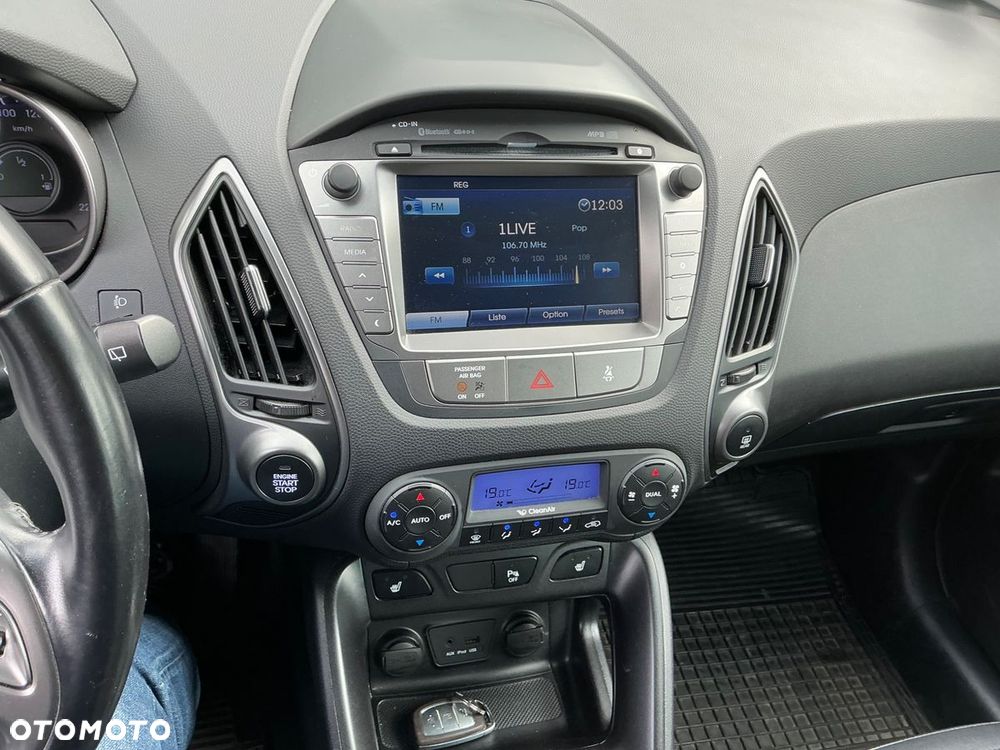 Hyundai ix35 1.6 2WD Fifa World Cup Edition - 10