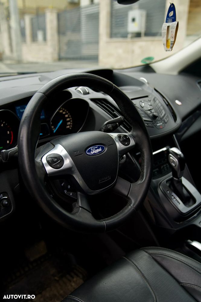 Ford Kuga 2.0 TDCi 4WD Powershift Individual - 4