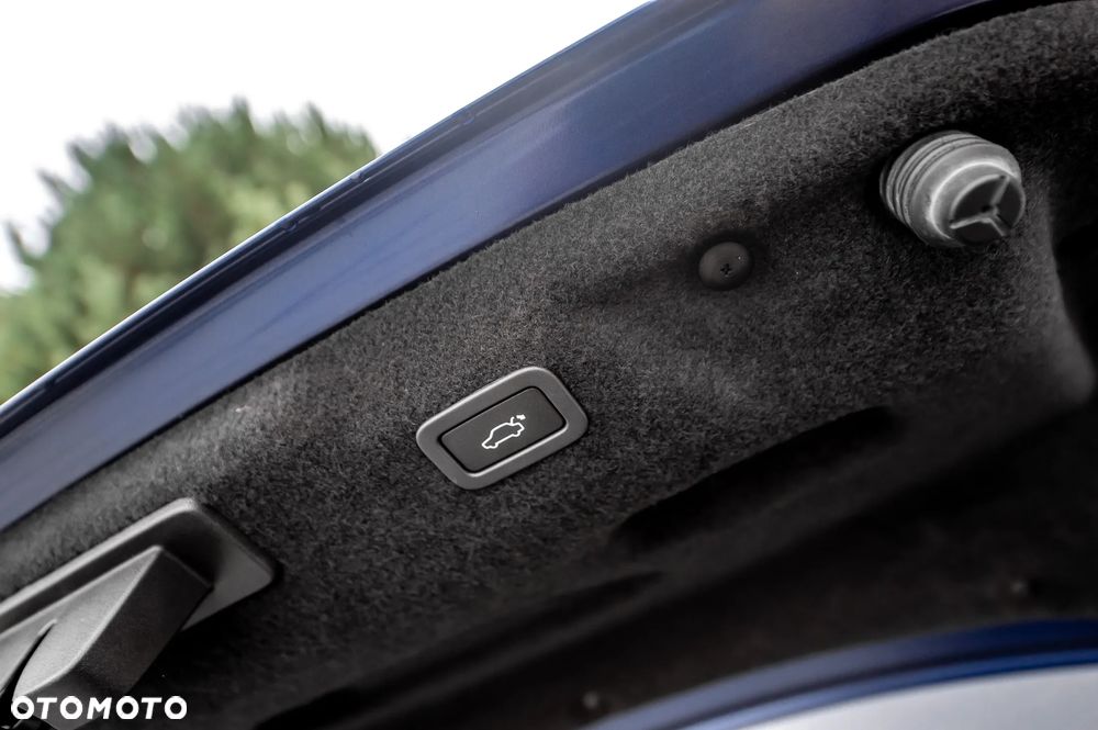 Jaguar XE 20d R-Sport Ingenium Edition - 15