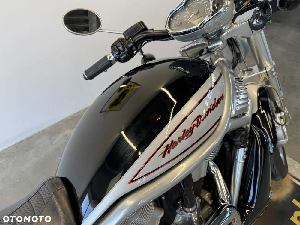 Harley-Davidson V-Rod Street Rod - 16