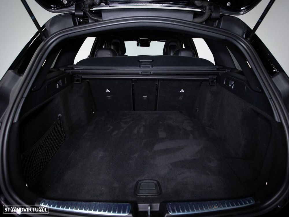 Mercedes-Benz C 300 d AMG Line - 12