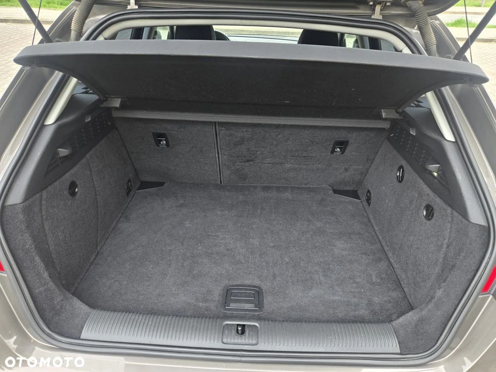 Audi A3 Sportback 2.0 TDI Ambition - 8