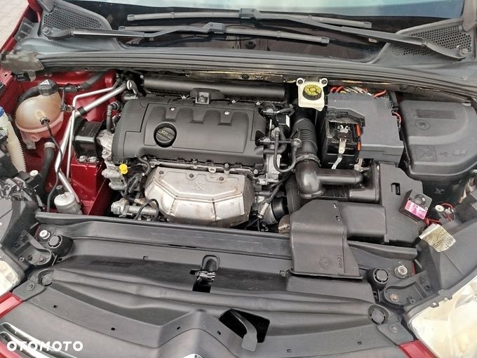 Citroën C4 VTi 120 90 Jahre - 15