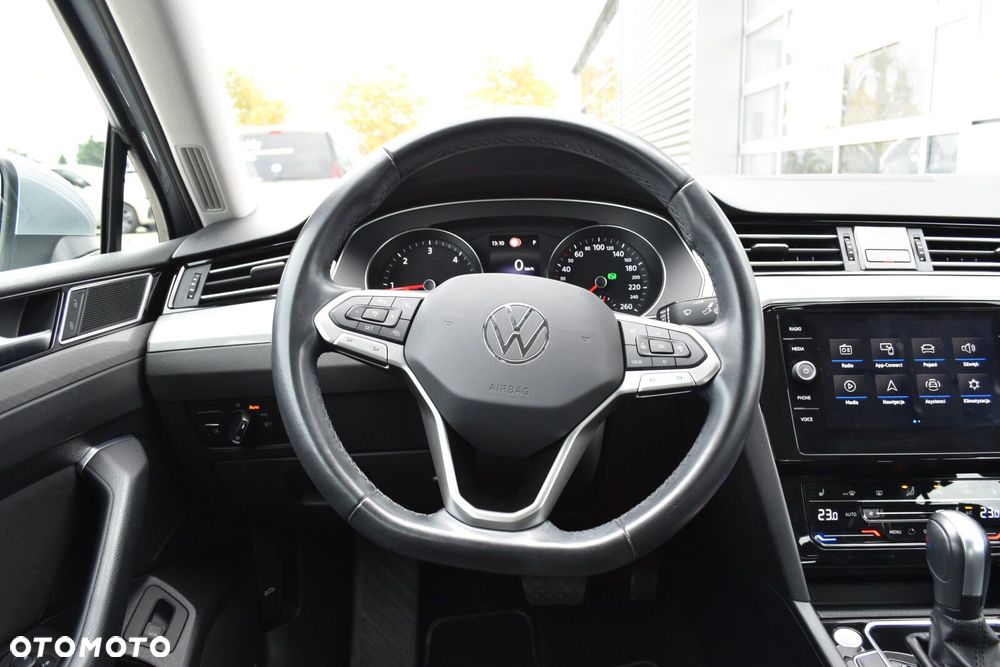 Volkswagen Passat 2.0 TDI Business DSG - 12