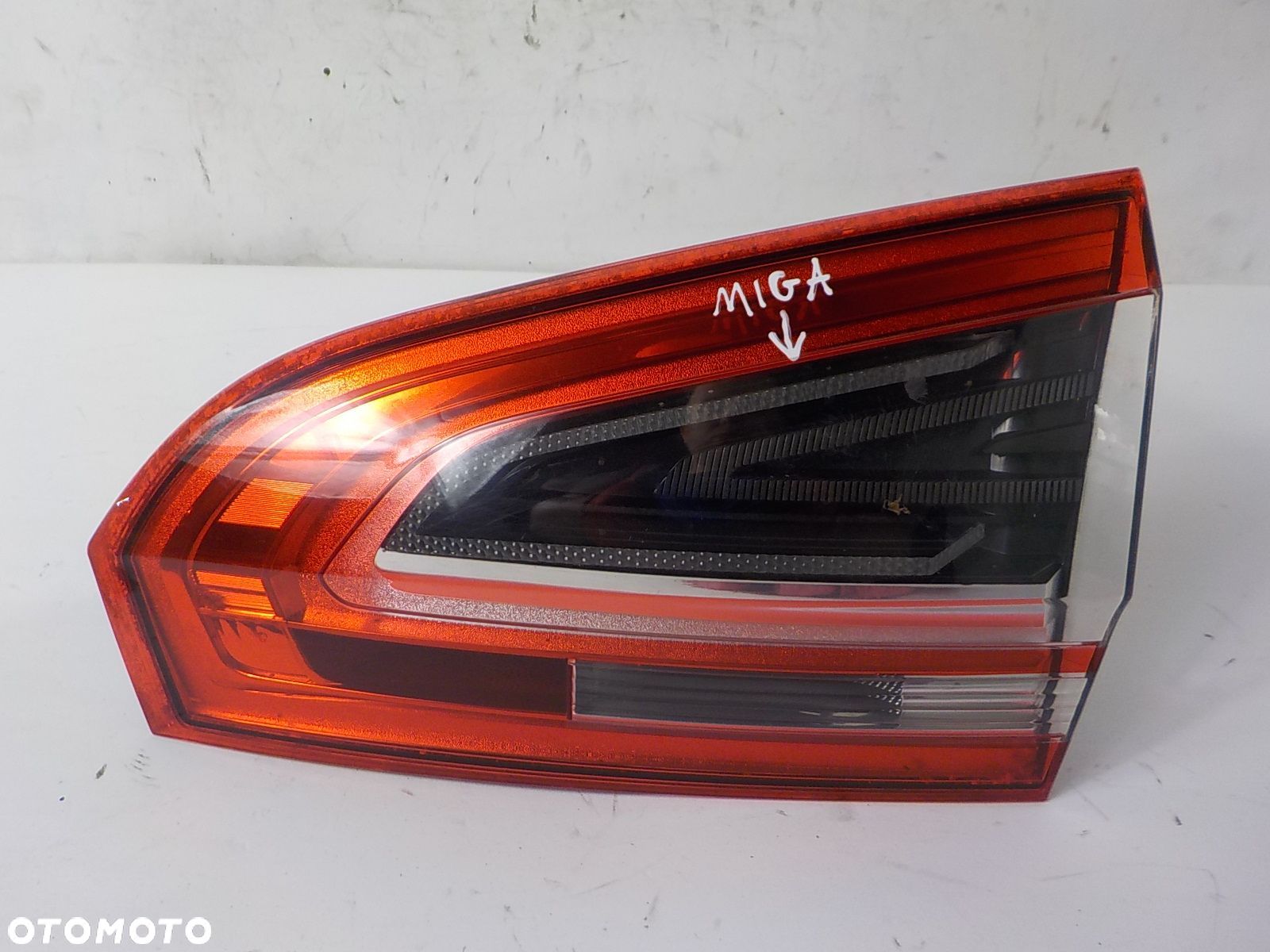 FORD S-MAX I MK1 LIFT LAMPA W KLAPĘ PRAWA TYŁ TYLNA - 1
