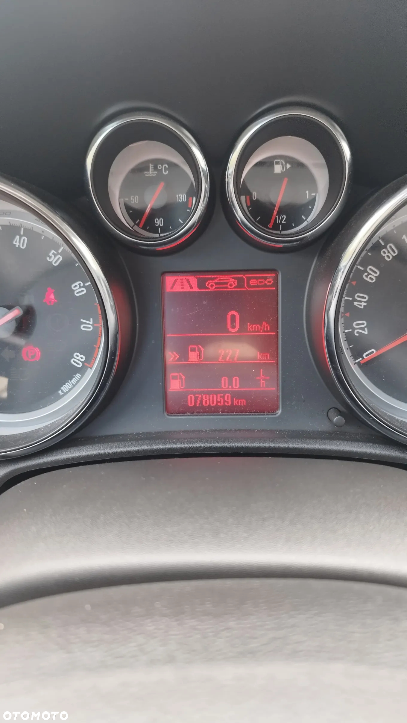 Opel Astra IV GTC 1.6 T Sport - 28