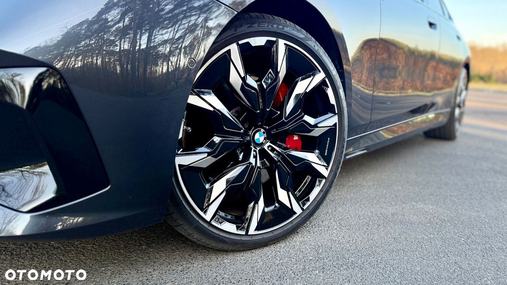 BMW Seria 5 540d xDrive mHEV M Sport - 3