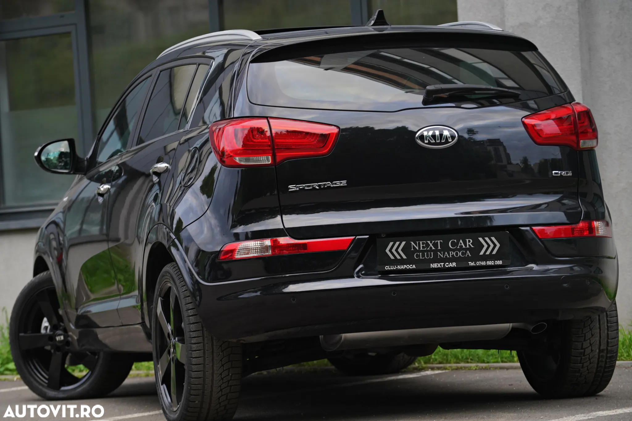 Kia Sportage 2,0 CRDI AWD Aut. Platinum - 3