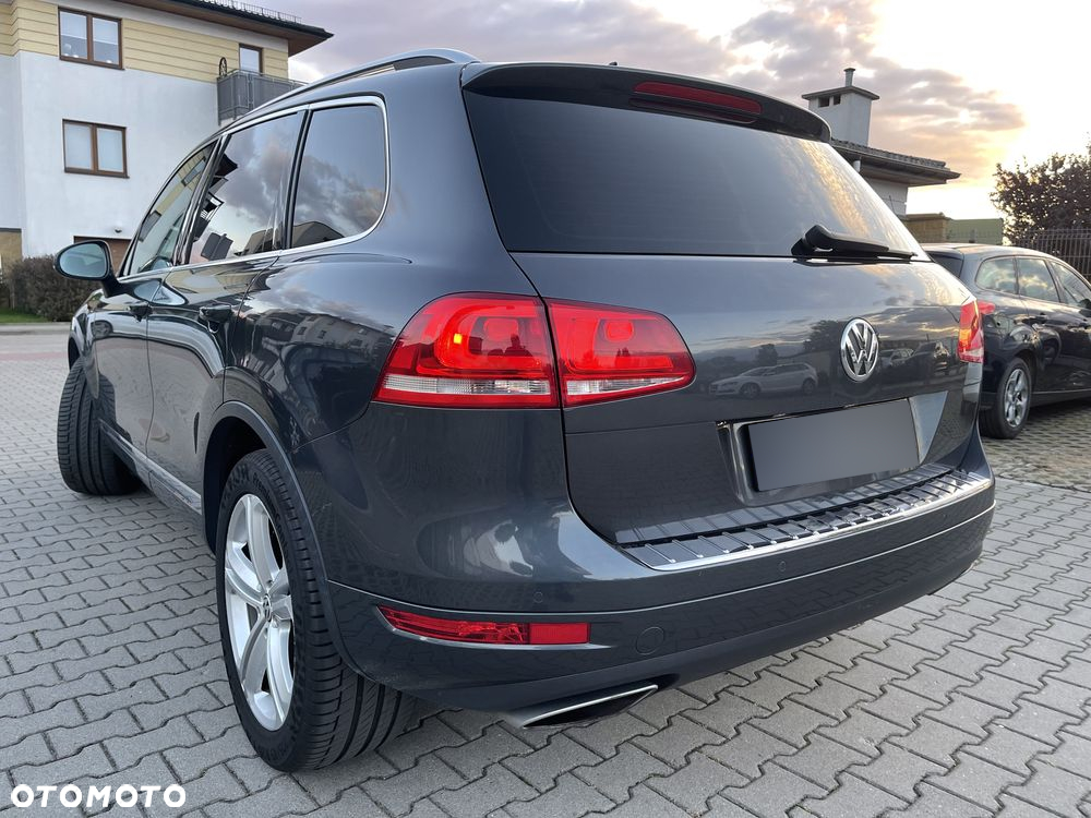 Volkswagen Touareg 3.0 V6 TDI BMT R-Style - 16