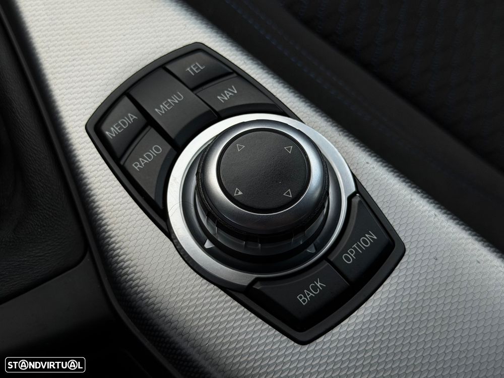 BMW 118 d Pack M - 22