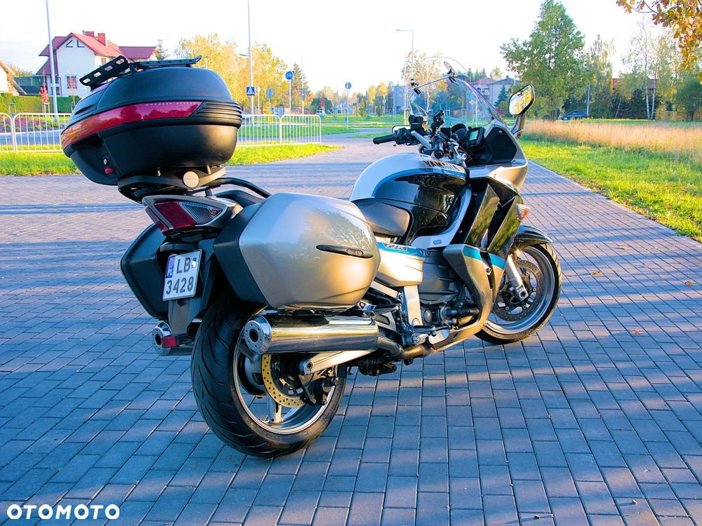 Yamaha FJR - 8