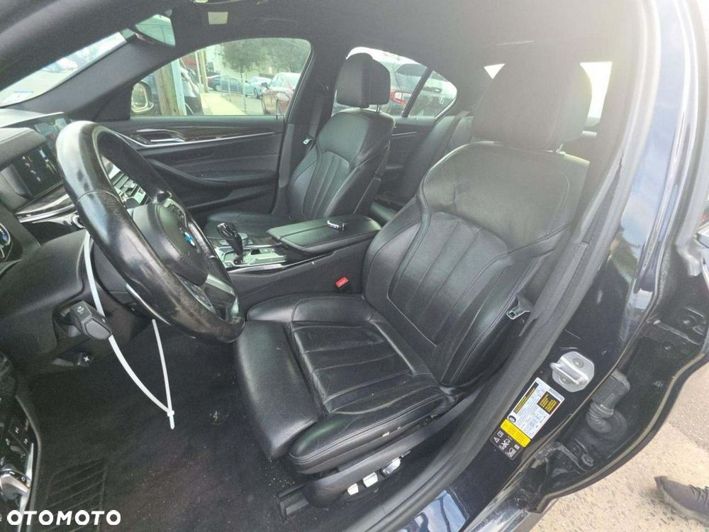 BMW Seria 5 530i xDrive M Sport Edition - 5