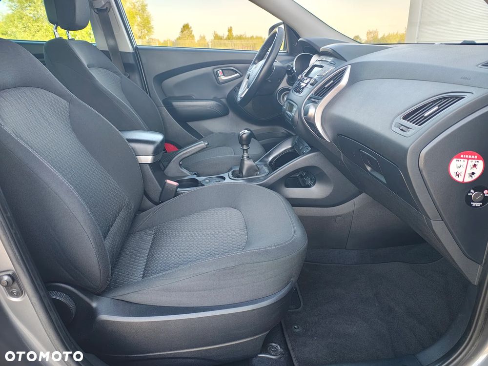 Hyundai ix35 blue 1.6 2WD Finale Gold - 7