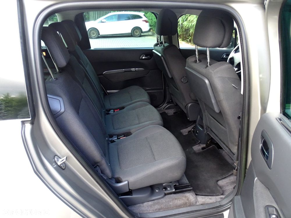 Peugeot 5008 2.0 HDi Family 7os - 13