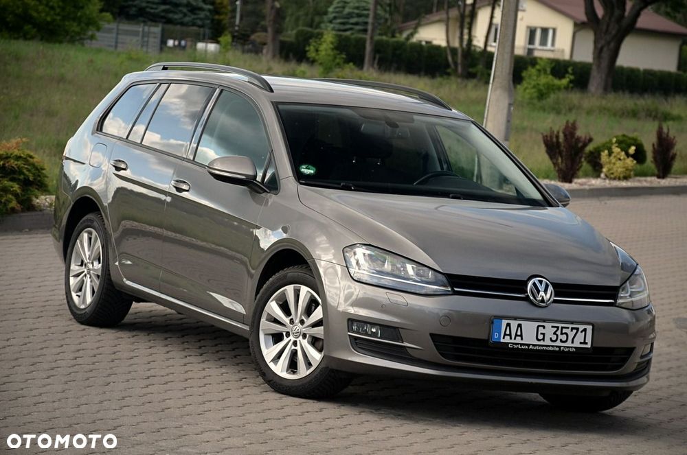 Volkswagen Golf - 2
