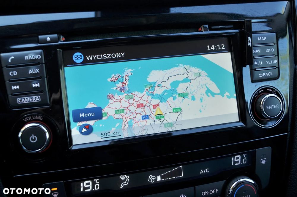 Nissan Qashqai 1.6 DIG-T N-Connecta - 26