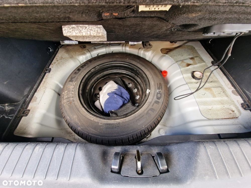Hyundai Accent 1.6 Style A/C - 37