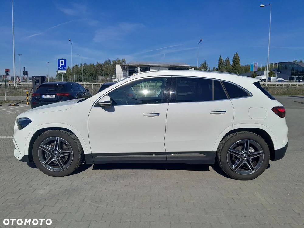 Mercedes-Benz GLA 200 mHEV AMG Line 7G-DCT - 3