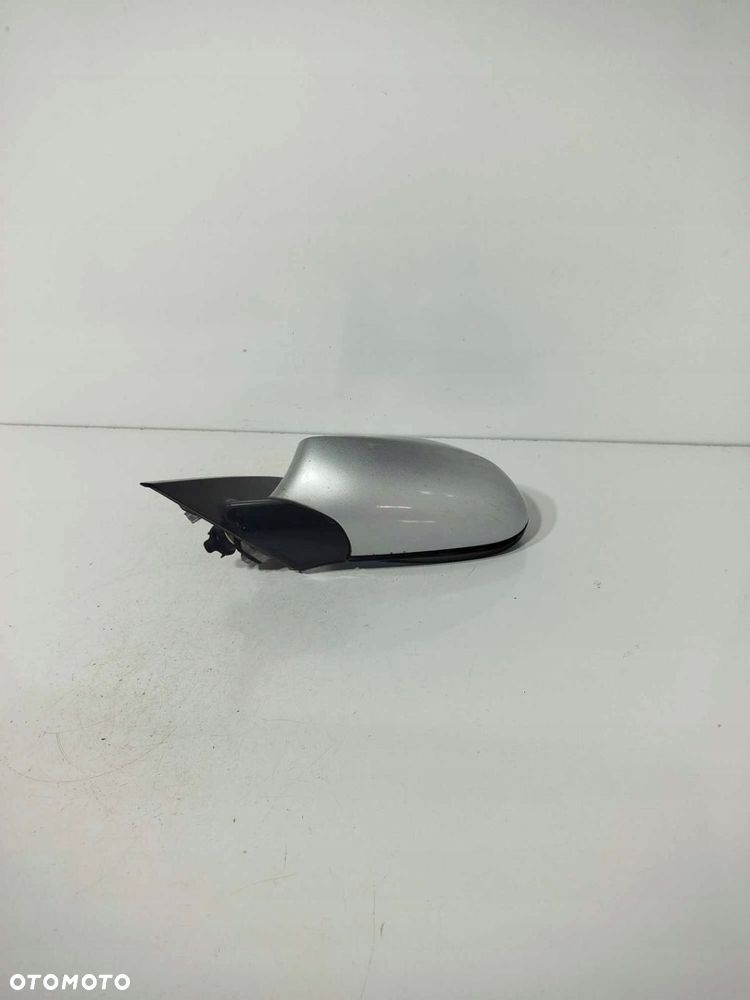 LUSTERKO LEWE DRZWI BMW 1 E81 E82 E87 E88 04-11 - 4