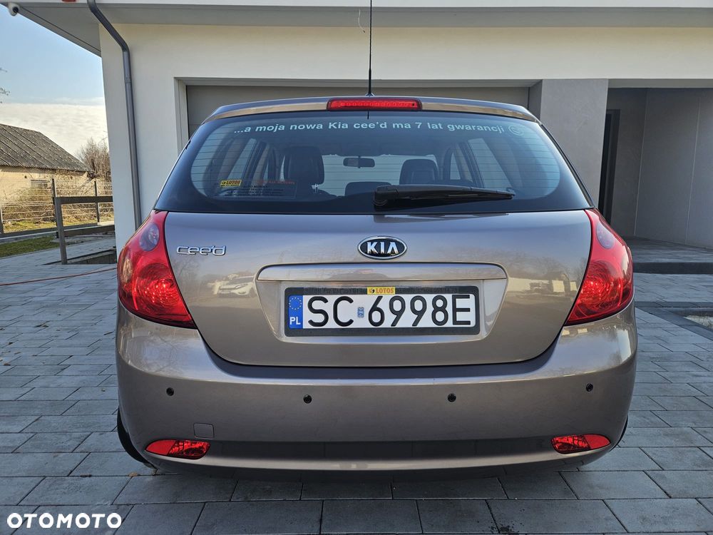 Kia Ceed 1.4 Comfort - 17