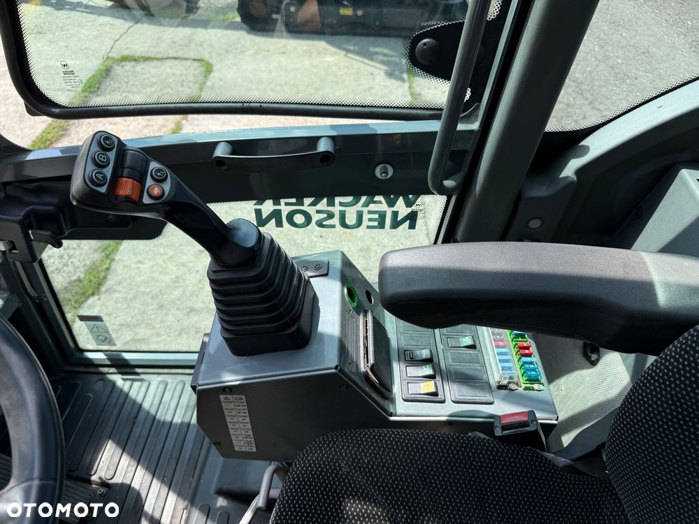 Wacker Neuson Ładowarka WL52 - 29