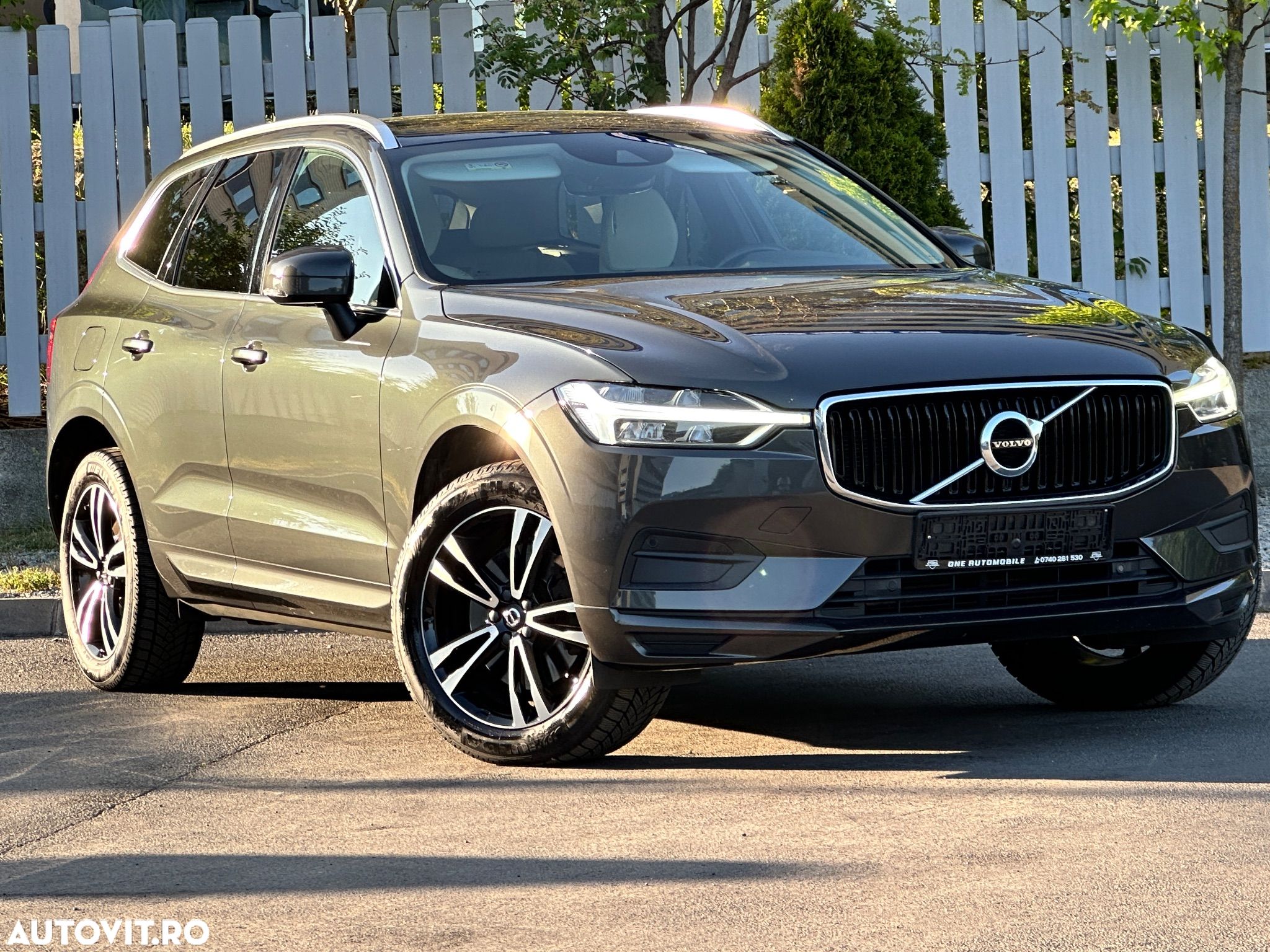 Volvo XC 60 D4 Geartronic Momentum Pro - 1