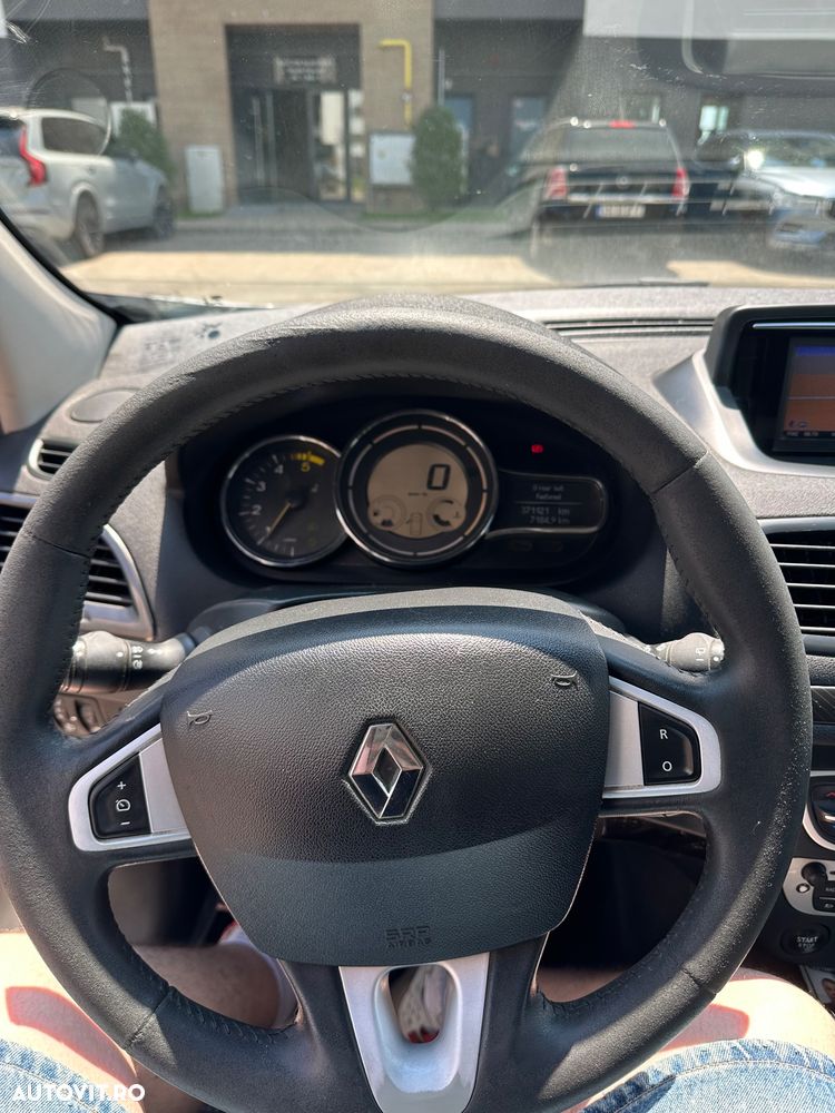 Renault Megane - 7